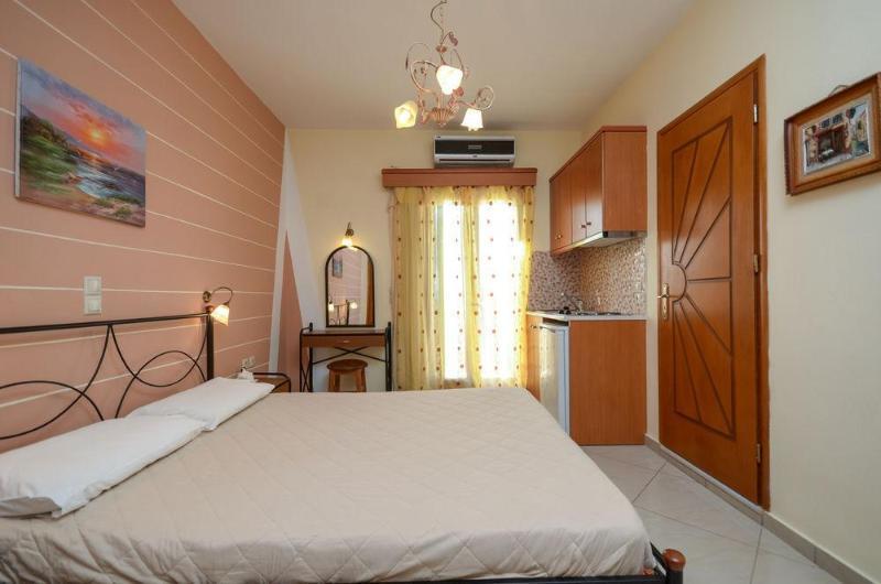 Irini Studios Agia Anna  Exterior photo